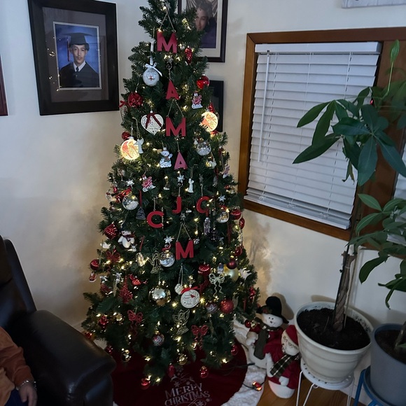 Co host hour every hour to a one and half new host will come on. - Picture 7 of 10